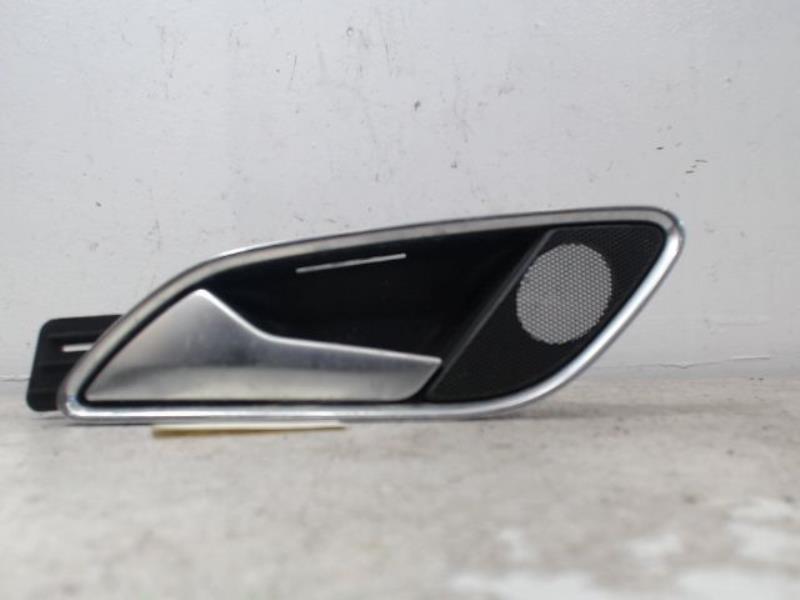 Poignee interieur arriere gauche AUDI Q3 Diesel - 1