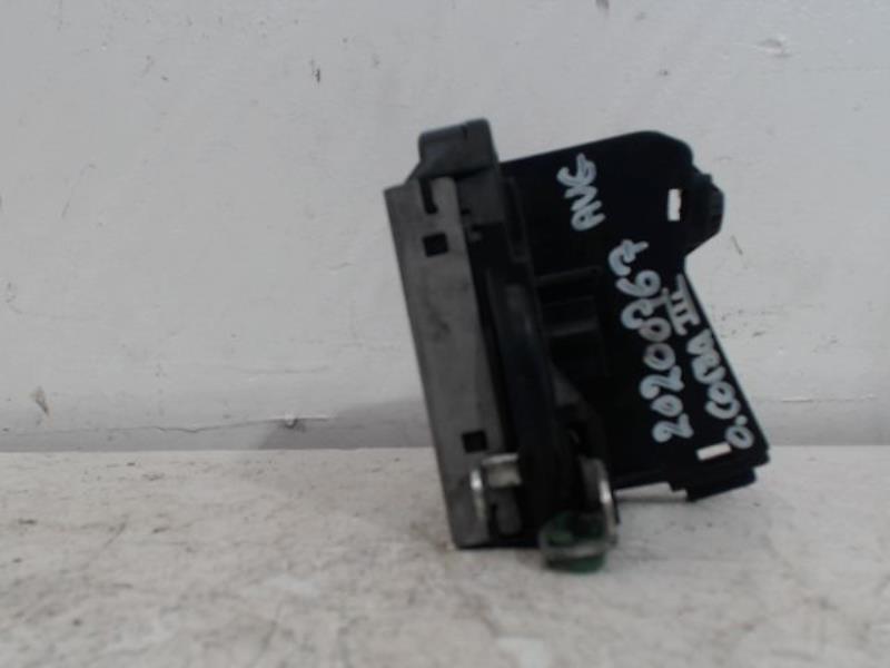Serrure avant gauche OPEL CORSA Diesel - 1