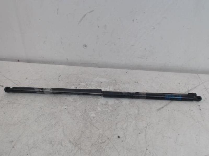 Verin de coffre CHEVROLET CRUZE Diesel - 1