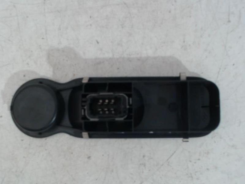 Interrupteur de leve vitre avant droit RENAULT MODUS Essence - 1