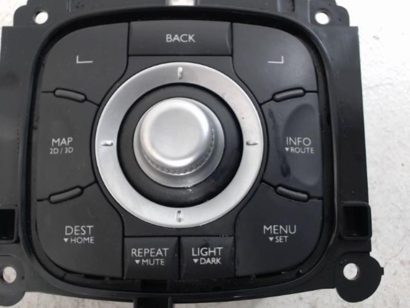 Commande autoradio RENAULT LAGUNA Diesel - 1