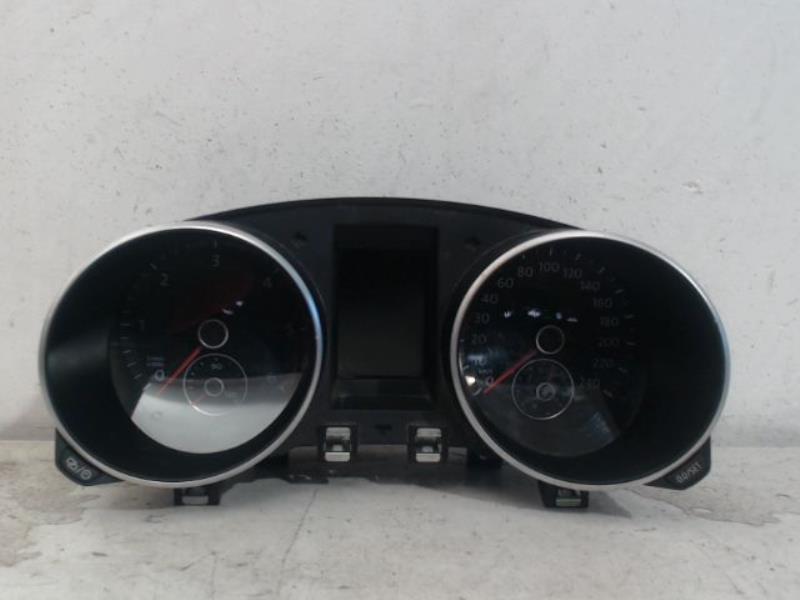 Compteur VOLKSWAGEN GOLF Diesel - 1