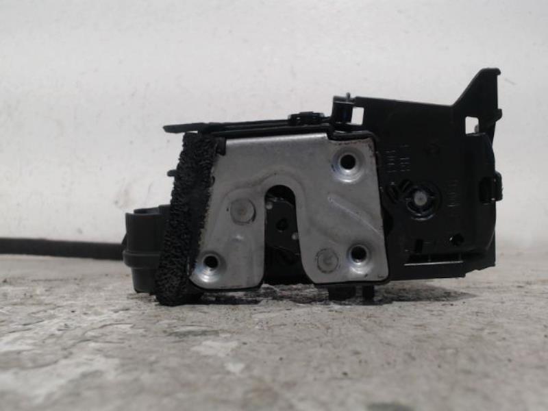 Serrure arriere droit RENAULT PHANTOM Essence - 1