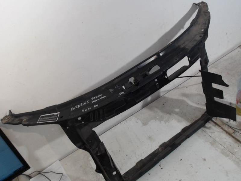 Face avant SKODA ROOMSTER Diesel - 1