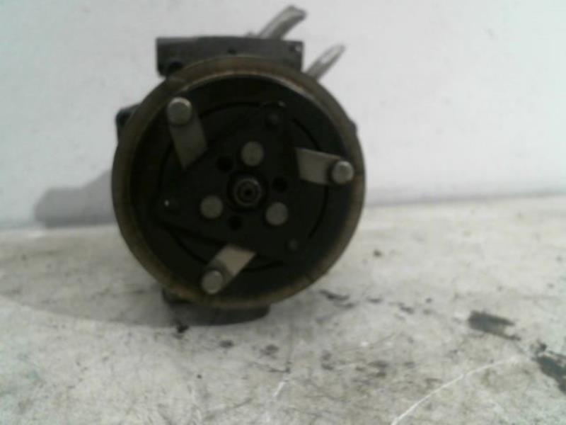 Compresseur clim PEUGEOT 406 Essence - 1