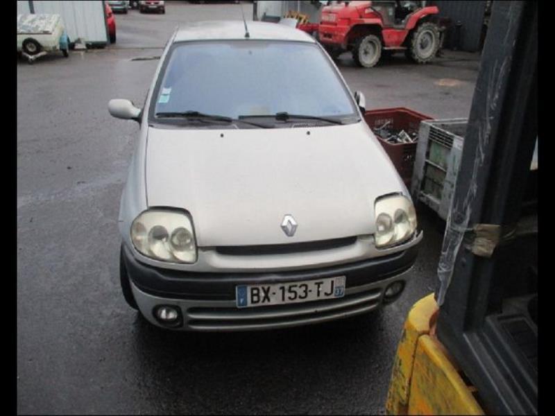 Feu arriere stop central RENAULT CLIO Essence - 1