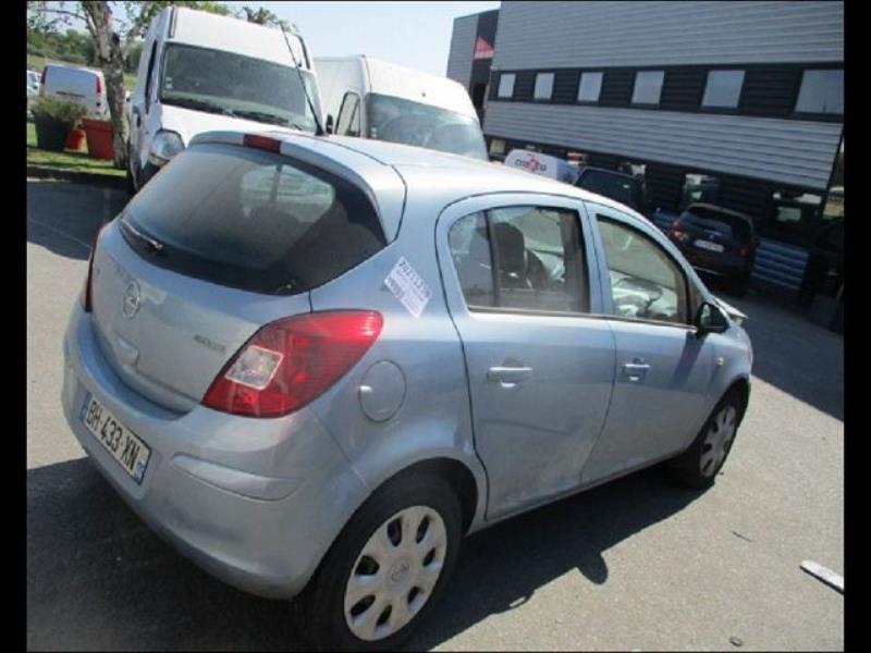 Feu arriere stop central OPEL CORSA Diesel - 1