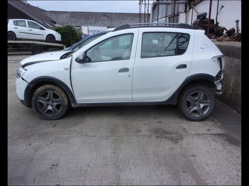 Verin de coffre DACIA SANDERO Diesel - 1