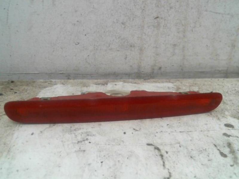 Feu arriere stop central RENAULT LAGUNA Essence - 1