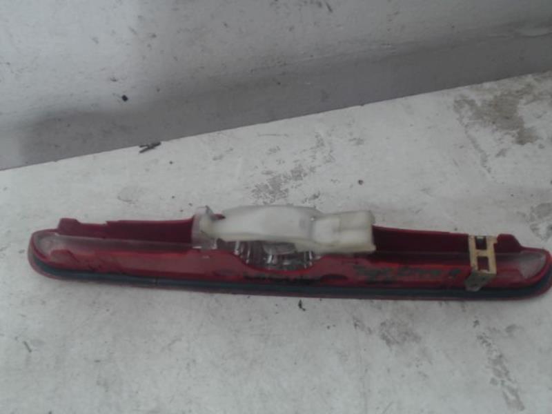 Feu arriere stop central RENAULT LAGUNA Diesel - 1