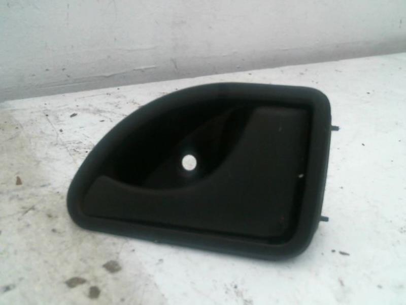 Poignee interieur avant droit RENAULT KANGOO Diesel - 1