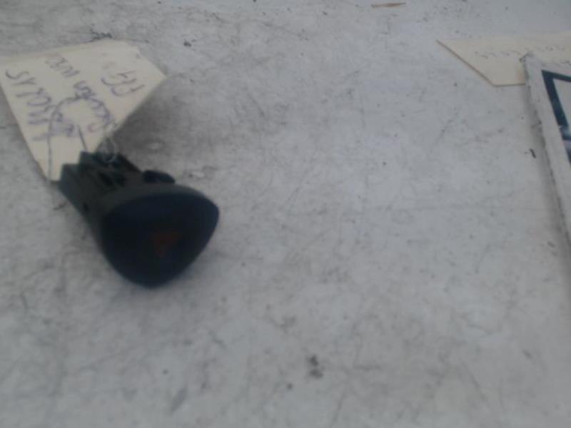 Bouton de warning RENAULT CLIO Diesel - 1