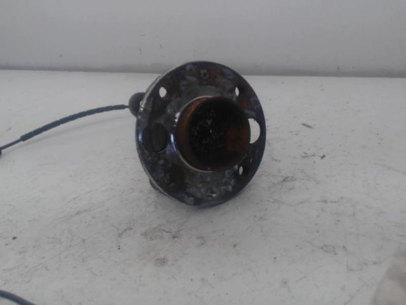 Moyeu arriere droit RENAULT CLIO 5 PHASE 1 Essence - 1