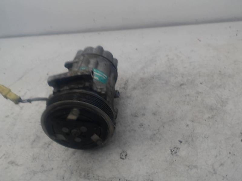 Compresseur clim PEUGEOT 206 Essence - 1