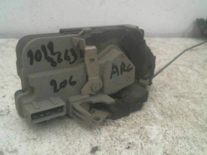 Serrure arriere gauche AUDI A3 Diesel - 1