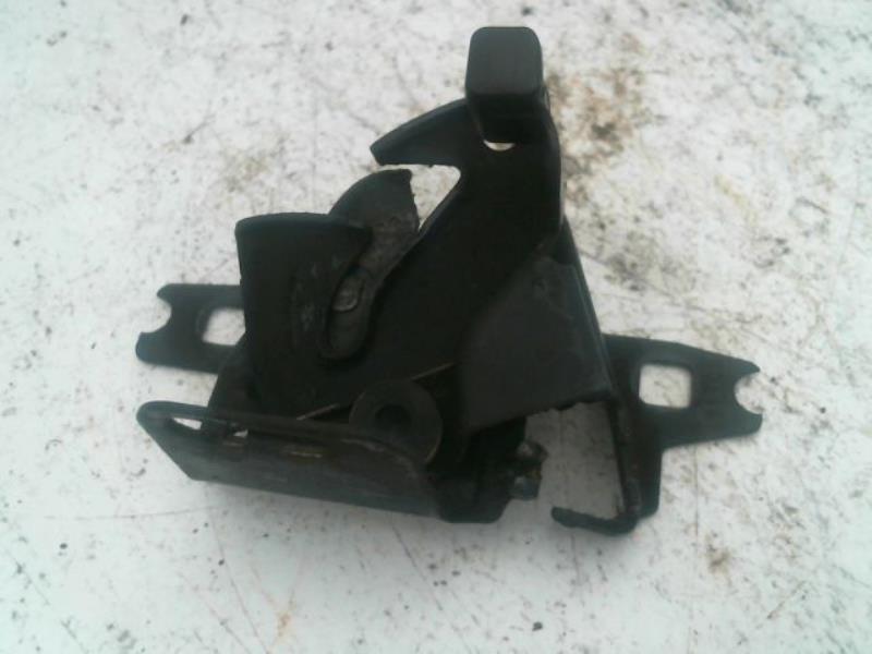 Serrure de capot VOLKSWAGEN POLO Essence - 1