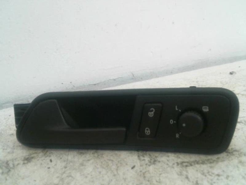 Poignee interieur avant droit VOLKSWAGEN CADDY Diesel - 1