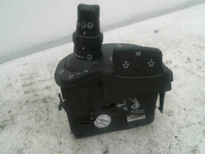 Commodo d'essuie glaces RENAULT CLIO Diesel - 1