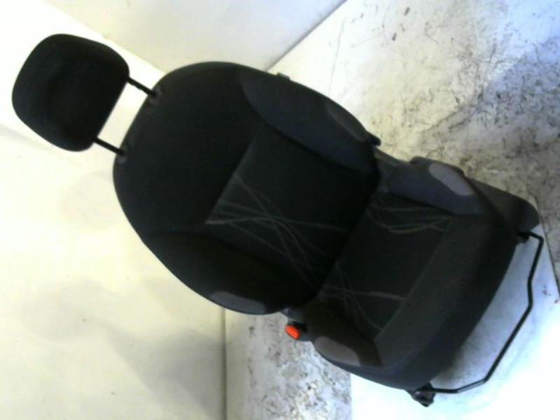 Siege avant gauche PEUGEOT 208 Diesel - 1