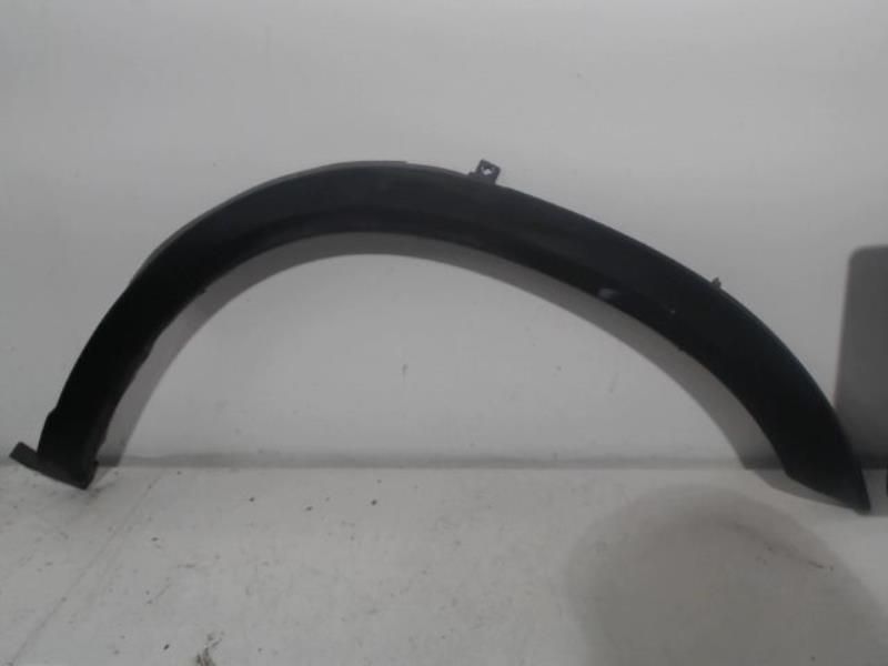 Extension d'aile avant droit IVECO A40C14 Diesel - 1
