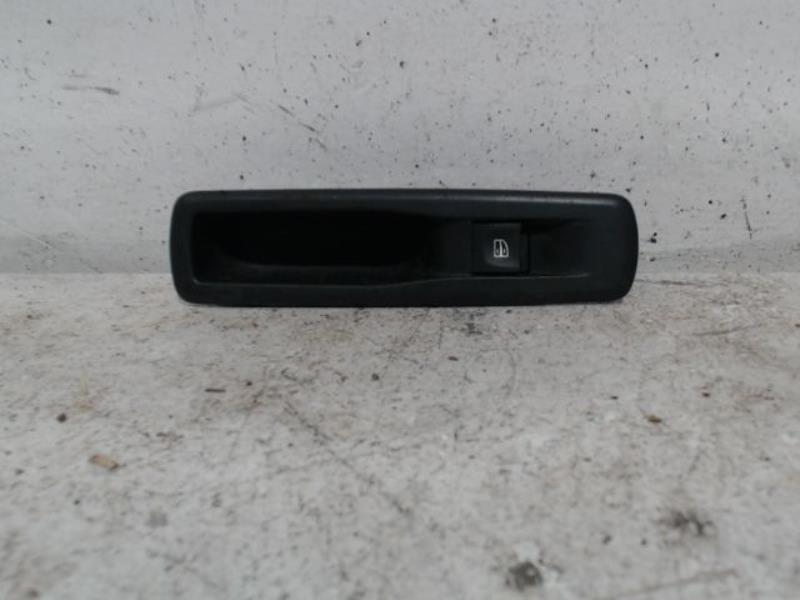Interrupteur de leve vitre arriere droit RENAULT LAGUNA Diesel - 1