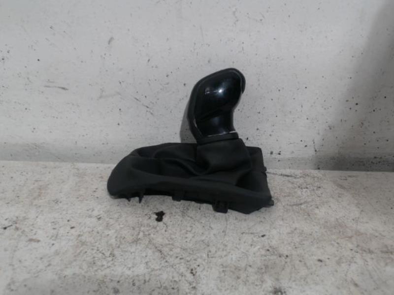 Levier de vitesses PEUGEOT 208 Essence - 1