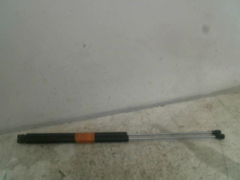 Verin de capot PEUGEOT 106 Essence - 1
