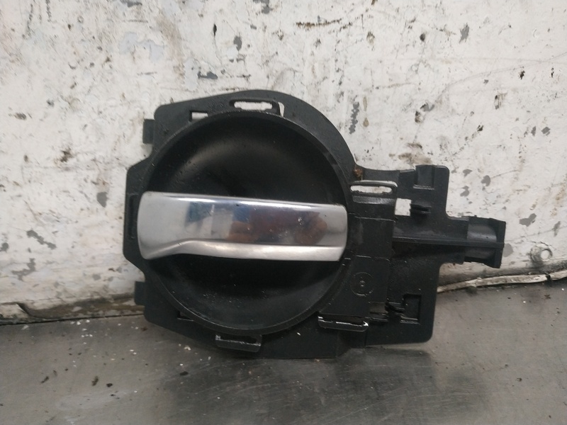 Poignee interieur avant gauche CITROEN C3 1.4 SX PLUS Essence - 1