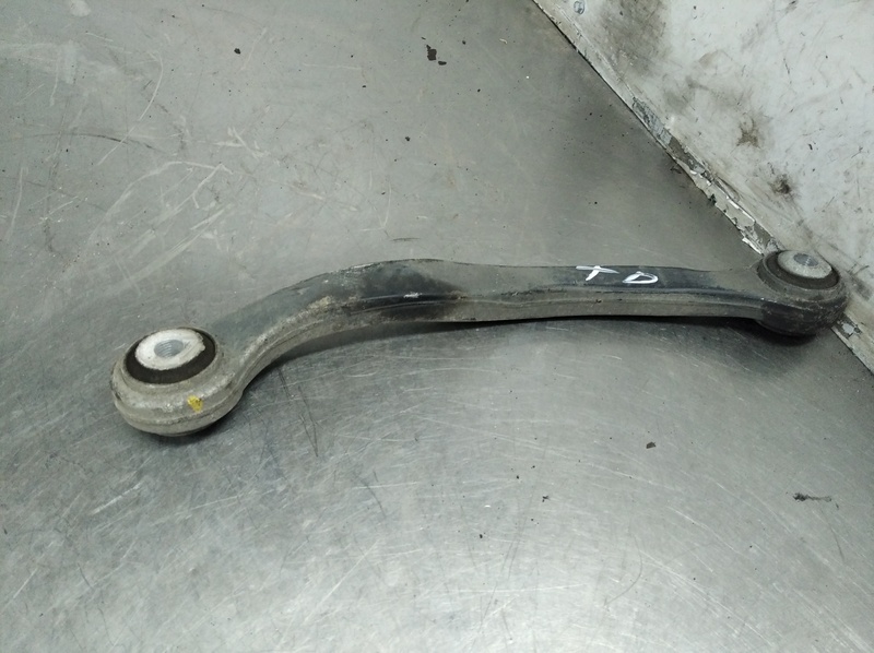 Triangolo inferiore posteriore destro MERCEDES CLASE E  - 1