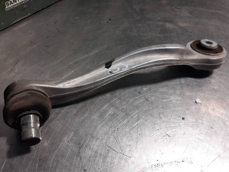 Triangle superieur avant gauche AUDI A8 Essence - 1