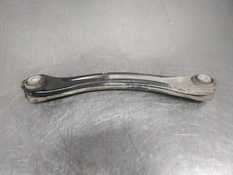 Triangolo inferiore posteriore destro MERCEDES CLASE CLK  - 1