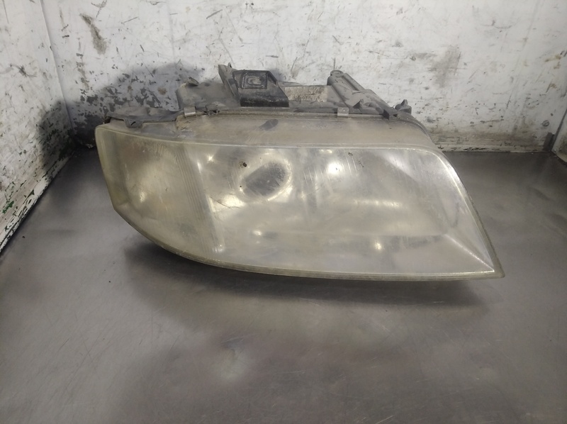 Gruppo ottico anteriore principale destro (luci)(faro) AUDI A6 BERLINA  - 1