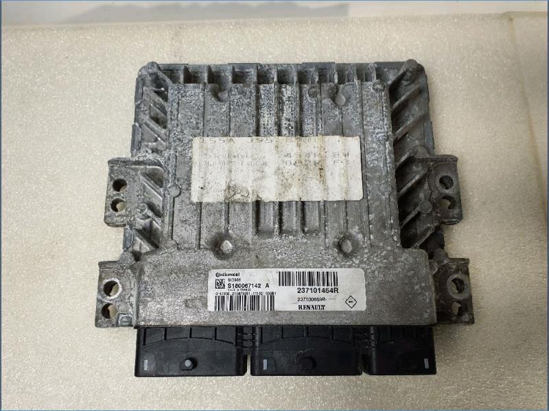Calculateur RENAULT SCENIC 3 Diesel - 1