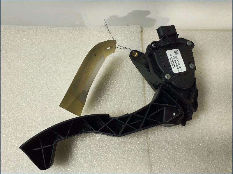 Pedale d'accelerateur RENAULT TWINGO 3 Essence - 1