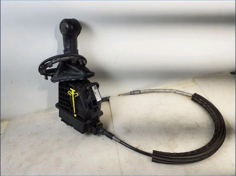 Levier de vitesses SKODA FABIA  PH 2 Essence - 1