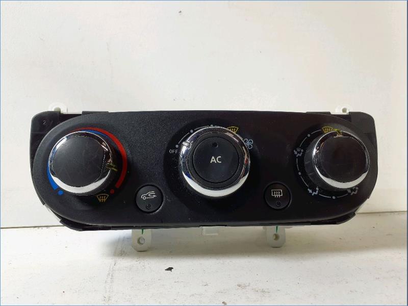 Commande chauffage RENAULT CLIO 4 Diesel - 1
