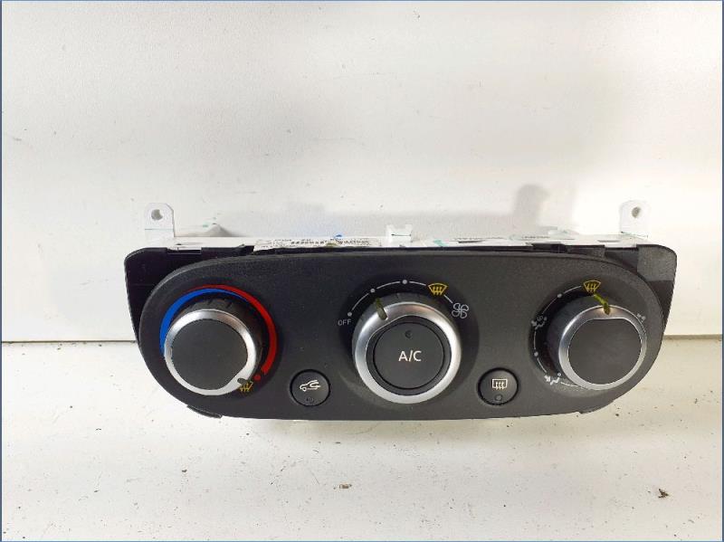 Commande chauffage RENAULT CLIO 4 Diesel - 1