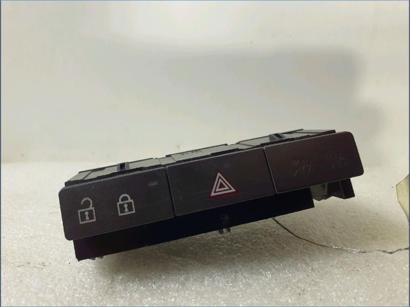 Bouton de warning OPEL MERIVA Diesel - 1
