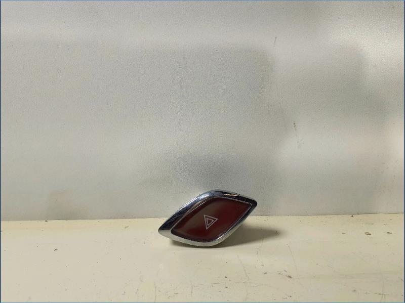 Bouton de warning CITROEN DS3 Diesel - 1