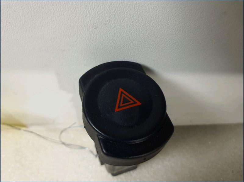 Bouton de warning DACIA DUSTER 1 Diesel - 1