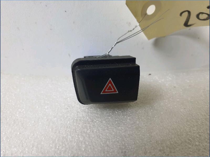 Bouton de warning PEUGEOT 208 - 1 Essence - 1