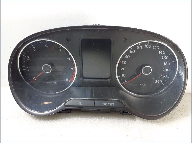 Compteur VOLKSWAGEN POLO 5 Essence - 1