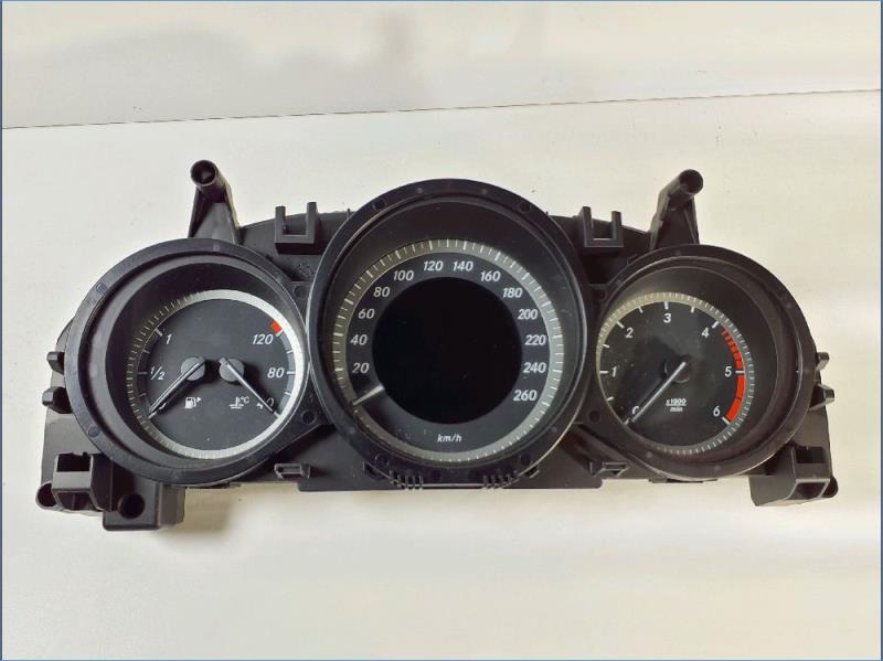 Compteur MERCEDES CLASSE C Diesel - 1
