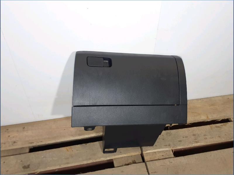 Boite a gants VOLKSWAGEN POLO 5 Essence - 1