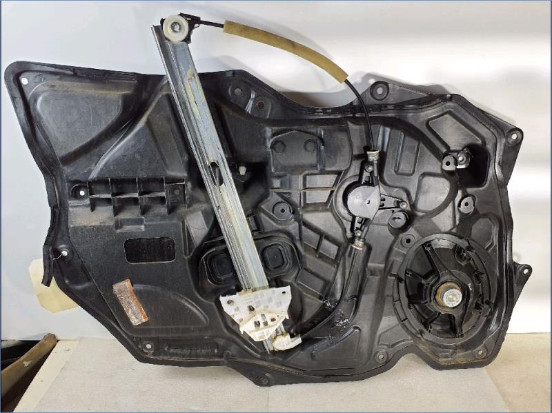 Leve vitre electrique avant droit MAZDA 3 - 2 Diesel - 1