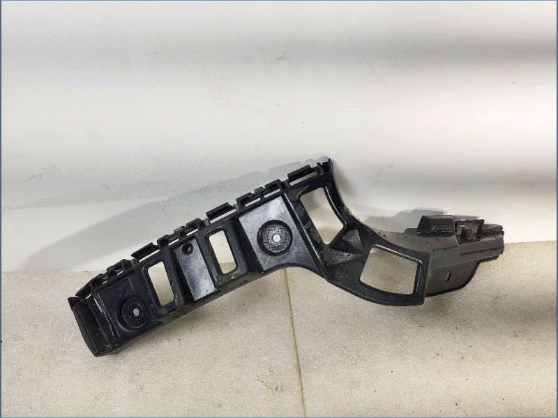 Support de pare chocs arriere VOLKSWAGEN UP Essence - 1