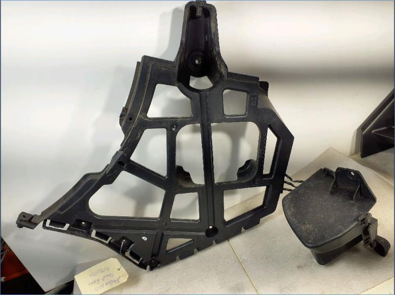 Support de pare chocs arriere RENAULT LAGUNA 3 Diesel - 1