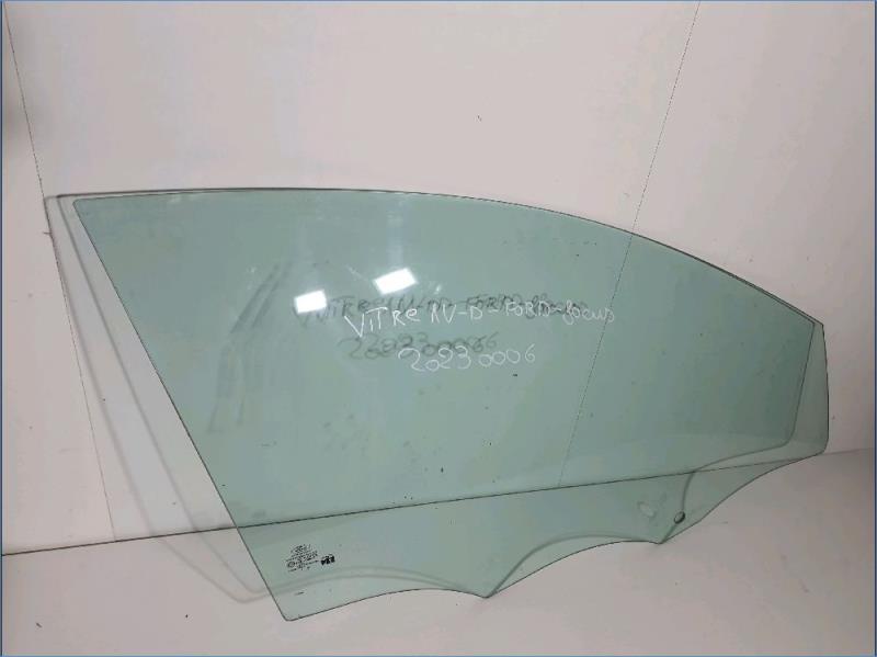Vitre avant droit FORD FOCUS Essence - 1