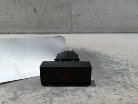 Bouton de warning SEAT IBIZA Diesel - 1