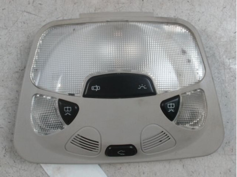 Eclairage de plafonnier MERCEDES CLASSE C 2004- Essence - 1